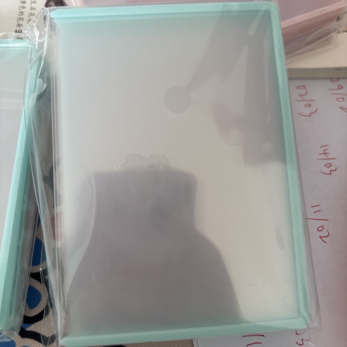 Wang Bao Ke Meng aidou PB tarjeta pequeña Goo titular de la tarjeta Soporte de tarjeta duro B8 recubierto de color lateral integrado Juego de Estrellas transparente