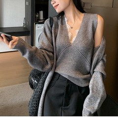 23秋の新型の怠惰な風の韓国系のニットのカーディガンの女性 + レースのベストの柔らかいモチとしたゆったりしたファッションのセーターのスーツ