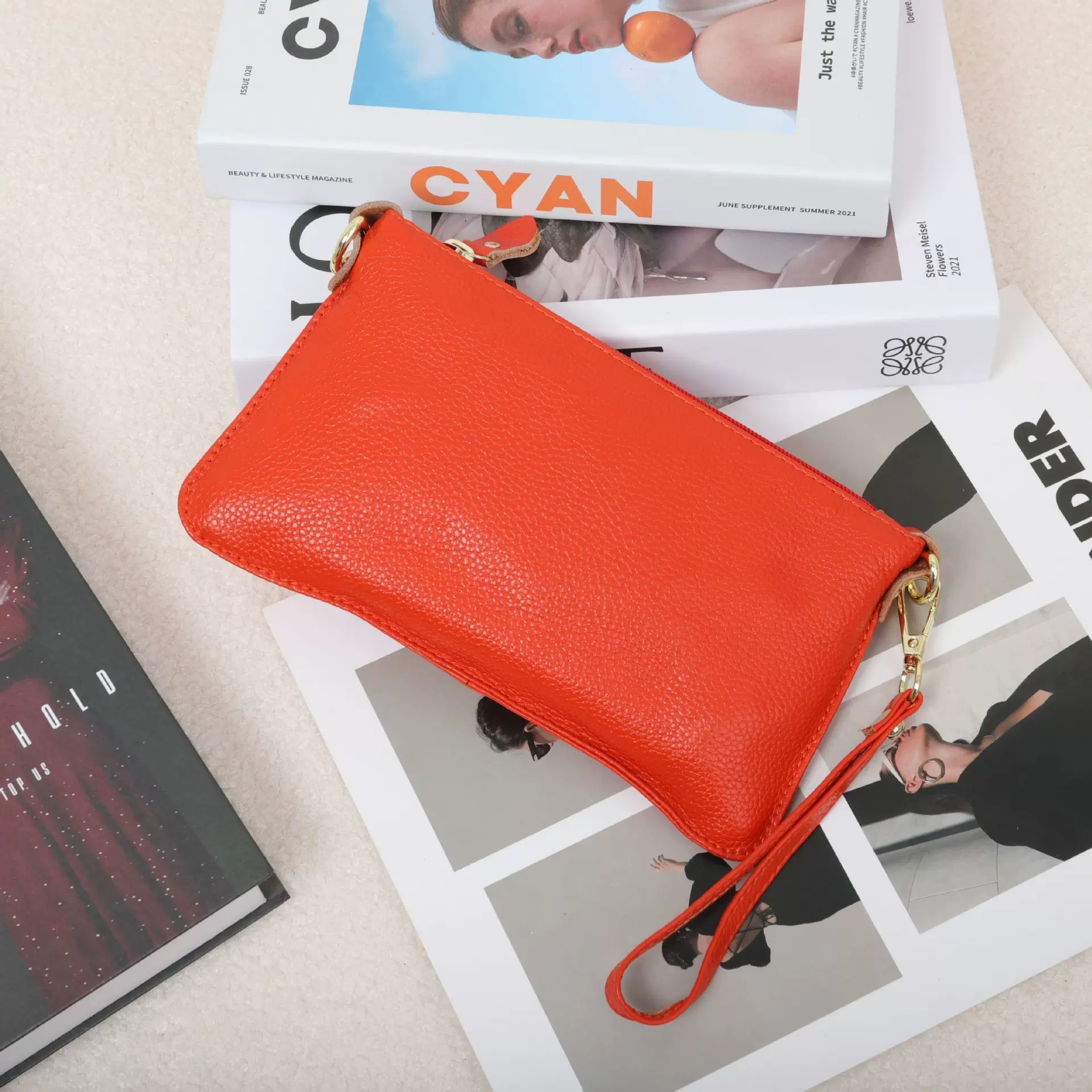 热销爆款真皮女包头层牛皮手拿包斜挎单肩包信封包手机包女式小包