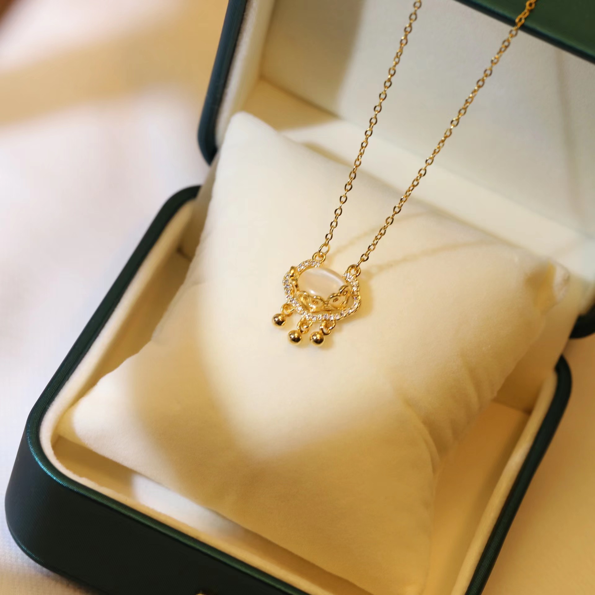 Fashion Heart Shape Titanium Steel Inlay Zircon Pendant Necklace 1 Piece