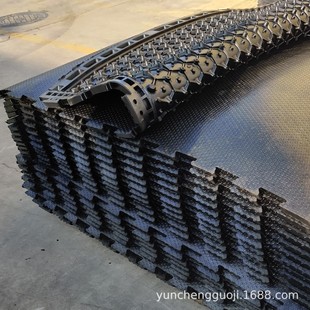 Qingdao Yuncheng round buckle durable stable mat splicing comfortable cow mattress cow mat cow bed rubber mat