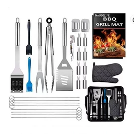 厨用剪刀;项链;烹饪勺铲