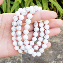 �羳�F؛��Ȼ����ʯɢ������ִ���ɫ�����}ʯ����A���Ʒ����