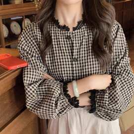 黑茶格子衬衫设计感蕾丝拼接设计感日系格纹长袖衬衣少女百搭春季