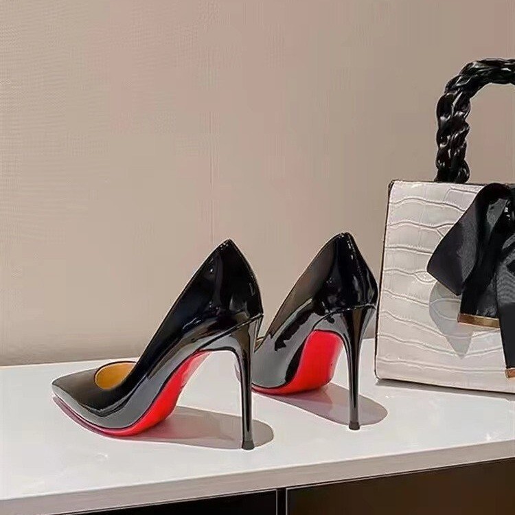 High-Heeled Shoes for Women with Thin Heels, 2026 Spring and Autumn New Style, Black with Red Soles, Large Size, Pointed Toe, Suitable for Banquet Occasions High-Heeled Shoes for Women with Thin Heels, 2026 Spring and Autumn New Style, Black with Red Soles, Large Size, Pointed Toe, Suitable for Banquet Occasions
