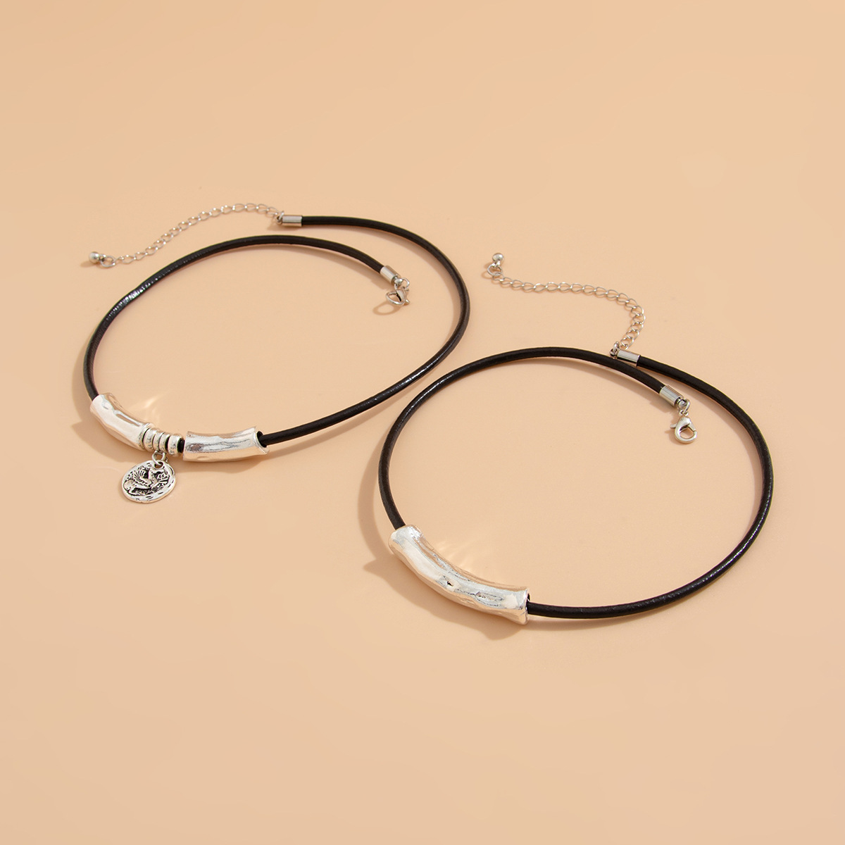 Multilayer Leather Wax Wire Necklace Set With Alloy Clavicle Chain_voghion.com