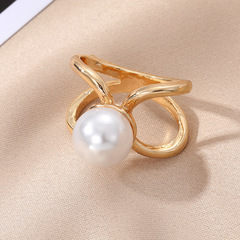 Creative and Fashion Cross-holed Sweet Pearl Crystal Shawl Clip, Versatile Small Square Scarf Decorative Button