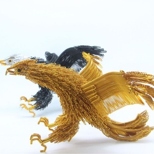 Temple fair Eagle worker creative woven metal wire home decoration simulation antique children's toy aluminum wire woven goods