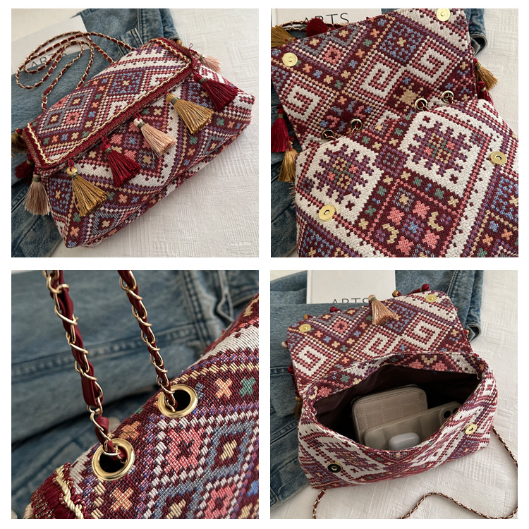 336g Weight Flip Cover Closure Type Single Shoulder Strap Strap Type Shoulder Bag Bags Type Casual, Holiday Occasion Cloth Material Geometric Pattern All Seasons Season Women's Gender Elegant, Ethnic Style Style Square Shape Women's Cloth Geometric Elegant Ethnic Style Square Flip Cover Shoulder Bag 无