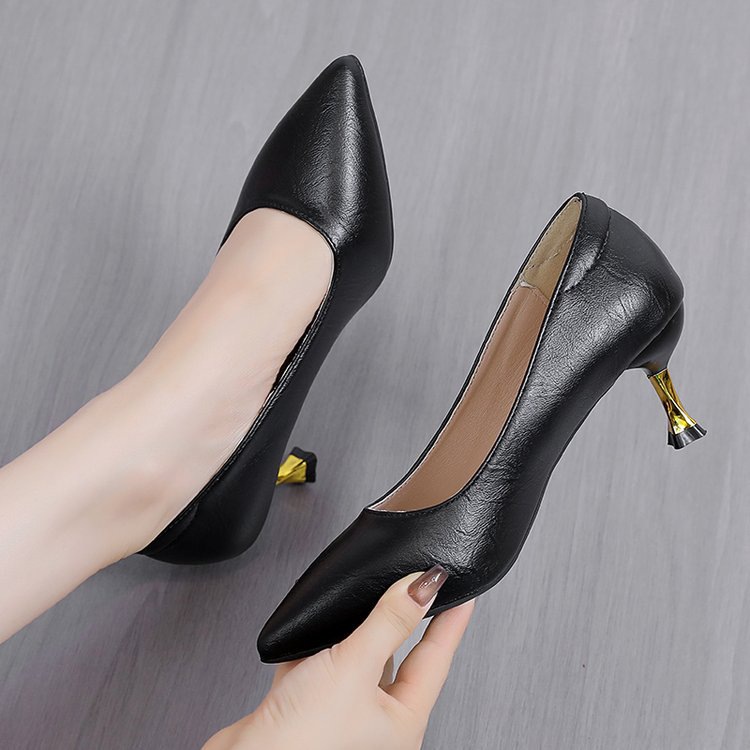 Zapatos de tacones altos blancos franceses para mujeres 2026 verano nuevos zapatos de dama de honor con cheongsam tacones afilados no cansados zapatos profesionales