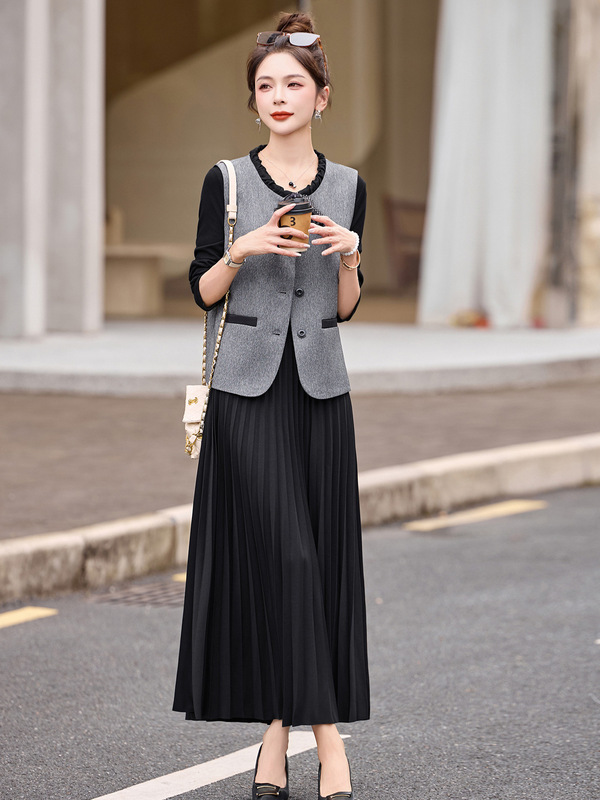 法式小香风马甲套装裙女2025春秋新款洋气减龄百褶连衣裙两件套|undefined