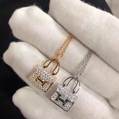 H家の爆発的な新型康康康包ネックレス女性プレゼント厚メッキ18k金愛馬家のきらきらと輝くドリルバッグ鎖