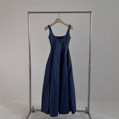 韓国の東大門の夏服の新型の韓国版は腰を収めてやせている気質が見えます。