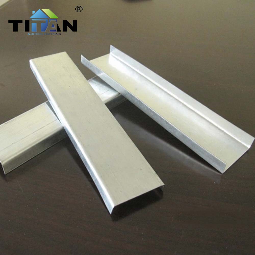 Lugar del fabricante 38 quilla horizontal nivelada de la pared quilla diagonal de la quilla de acero ligero con agujeros, quilla de la pared de exportación