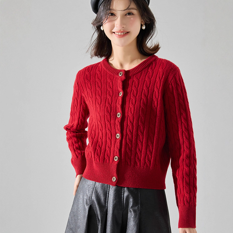 【Sheng Hong】Can Be Shipped as a Single Item. Knitted Chunky Loose Fashion Sweater, Lazy Style Christmas Red Cardigan