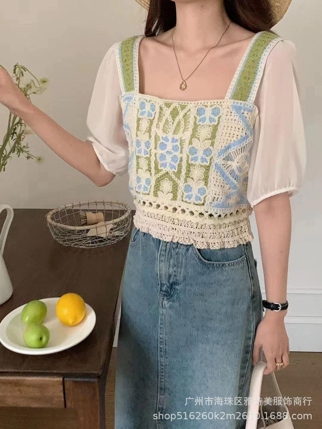 Knitted short shirt, french style, Chanel style, with short sleeve, loose fit
