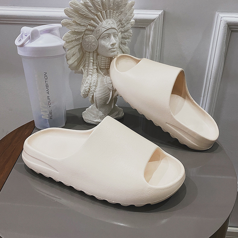 Zapatillas de mierda para hombres de verano nuevas parejas caseras de playa antideslizantes zapatillas deportivas de lavado para mujeres