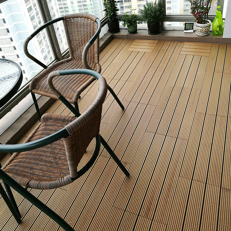 Piso de balcón auto-pavimentación piso de madera plástica terraza pavimentación renovación de piso auto-pavimentación tablero de madera anticorrosiva image 4