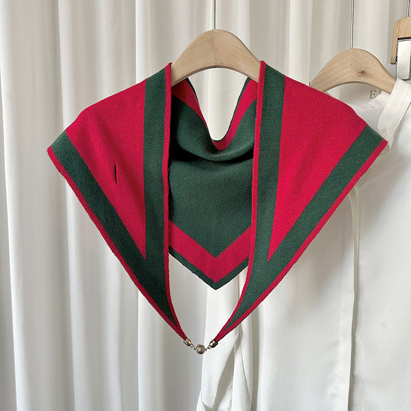 Nueva hebilla magnética bufanda de triángulo de punto para mujer otoño e invierno cálido cuello bufanda de protección de moda todo fósforo suave bufanda decorativa