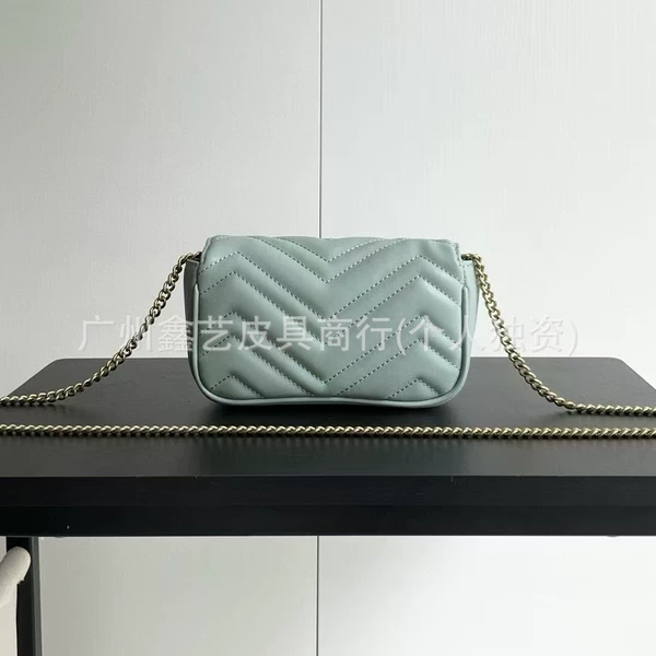 Gray green