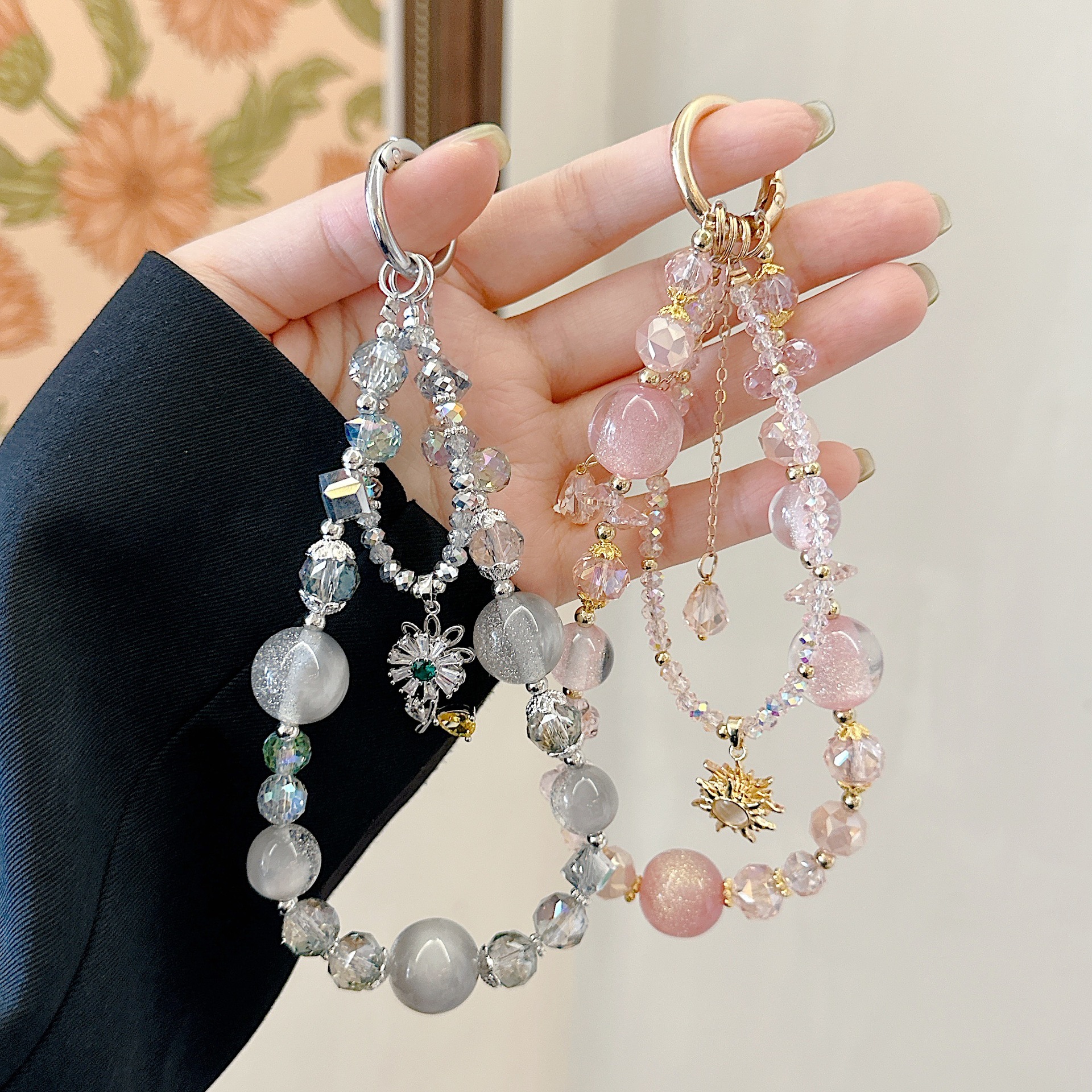 Cadena de colgar para teléfono móvil de alta gama hecha a mano de boutique, cadena de colgar giratoria de margarita pequeña, cordón para teléfono móvil de moda, cadena corta/colgante