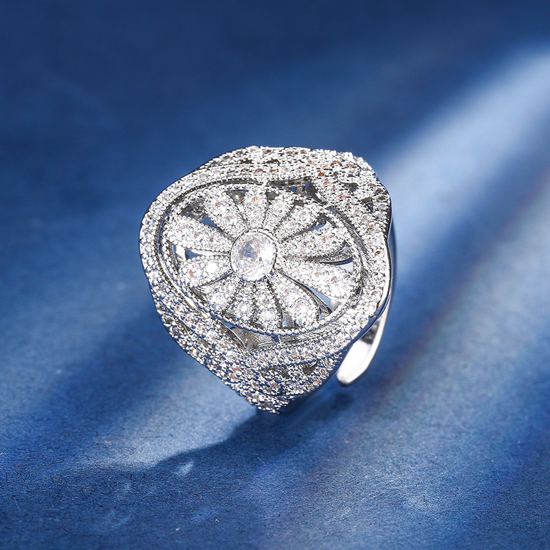 2024 nueva joyería Zhuang Shengsheng fondo de cobre chapado en oro simulación corindón rojo oro negro personalidad temperamento anillo mujer