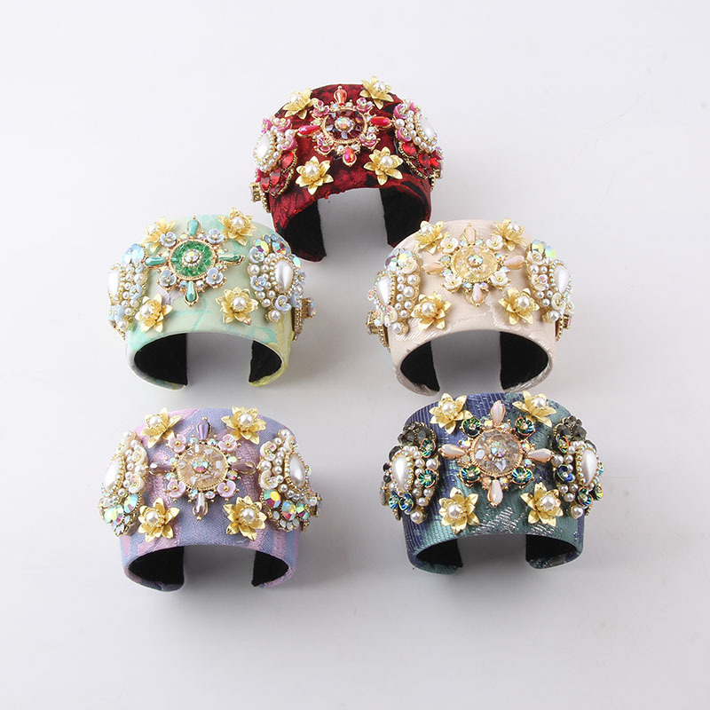 Baroque Style Flower Metal Inlay Artificial Diamond Pearl Womenu0027S Bangle 1 Piece