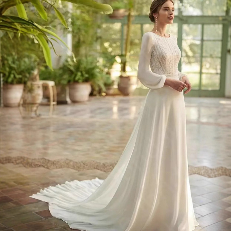 French-Style Light Wedding Dress, Bridal Wedding Gown, High-End Long-Sleeve with Train, Forest-Style Wedding Veil, Elegant and Graceful for Banquets French-Style Light Wedding Dress, Bridal Wedding Gown, High-End Long-Sleeve with Train, Forest-Style Wedding Veil, Elegant and Graceful for Banquets