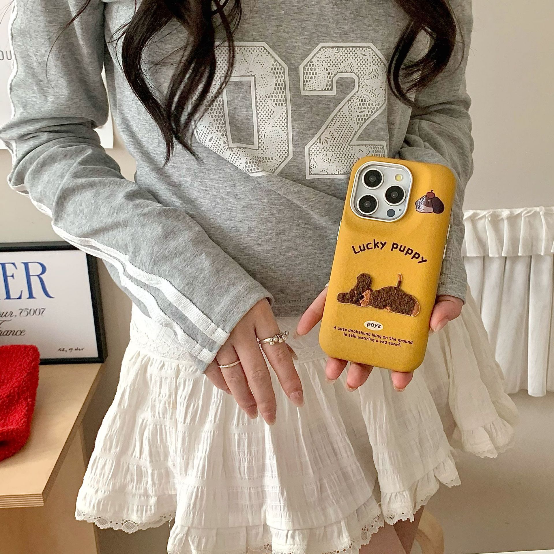 Perro salchicha acostado para 16ProMax bag cuero iphone14 funda para teléfono móvil 13 Apple 15 pulsera femenina 16