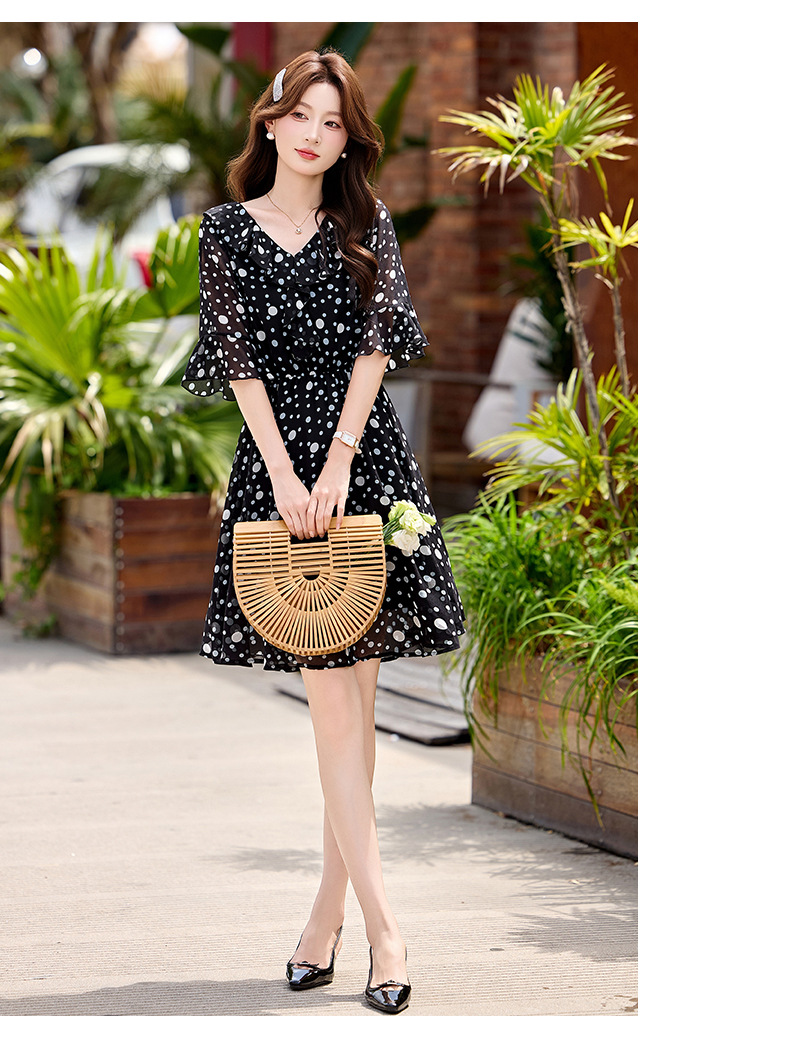 Đầm maxi nữ thắt eo cổ V in chấm bi đỏ — màu đen, màu đỏ chi tiết 12