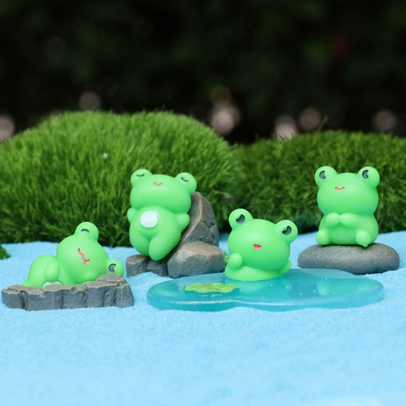 Cartoon small animal model, doll, table decorations, frog, micro landscape
