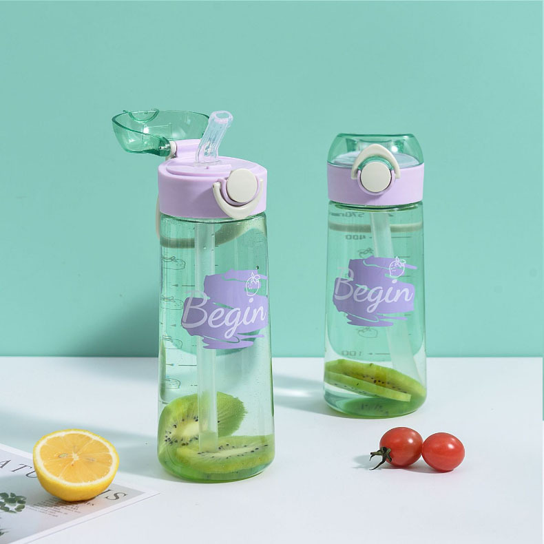 Tongtong estudiante portátil taza de agua taza de paja de silicona taza de agua de deportes para niños taza de espacio al aire libre taza de plástico portátil