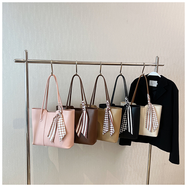 Versatile Women's Shoulder Bag Simple Commuter Tote Crossbody_voghion.com
