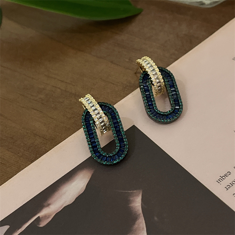 Fashion Oval Copper Plating Inlay Zircon Drop Earrings 1 Pair