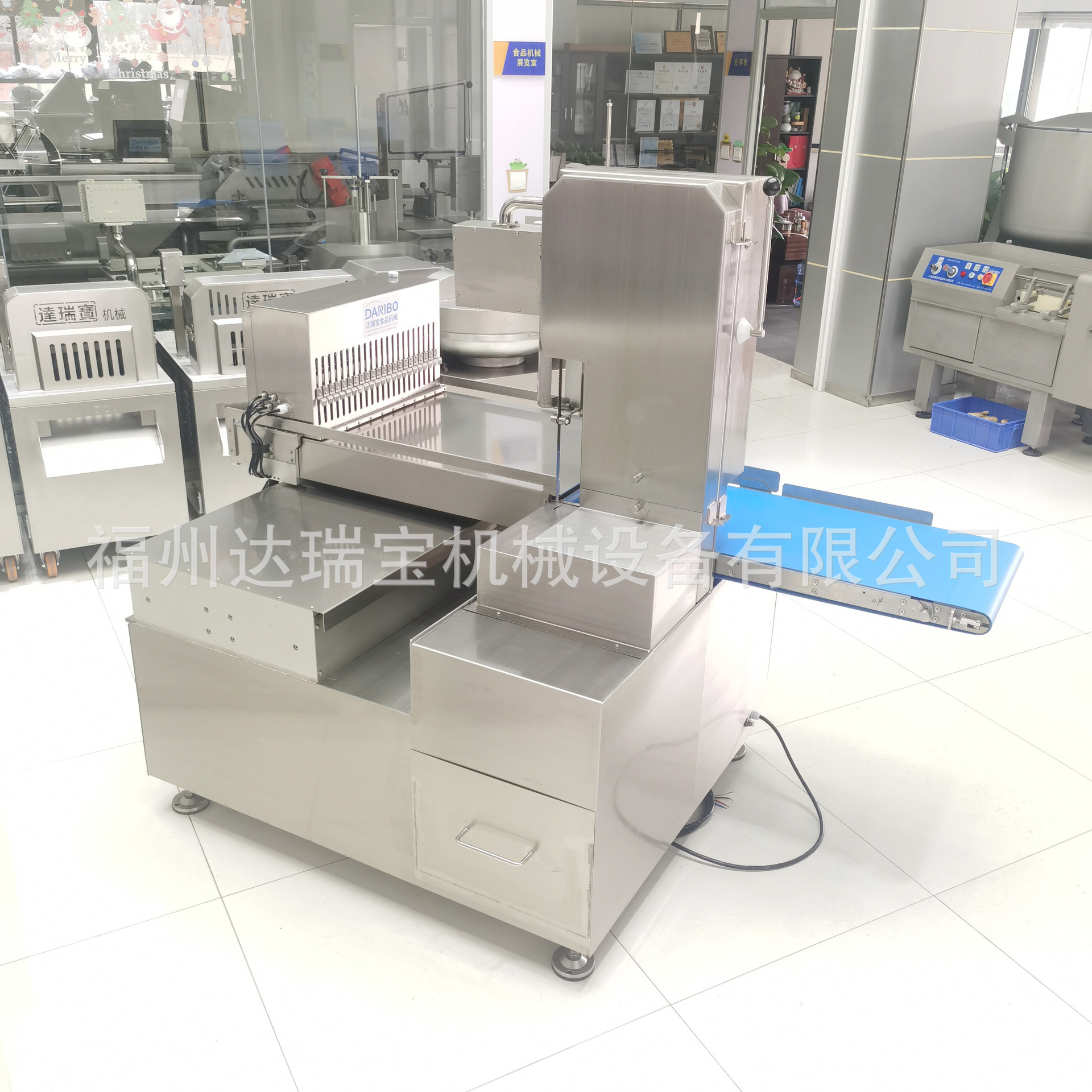 排骨大骨头切骨头机 全自动冻肉锯骨机 大型商用猪蹄切骨机