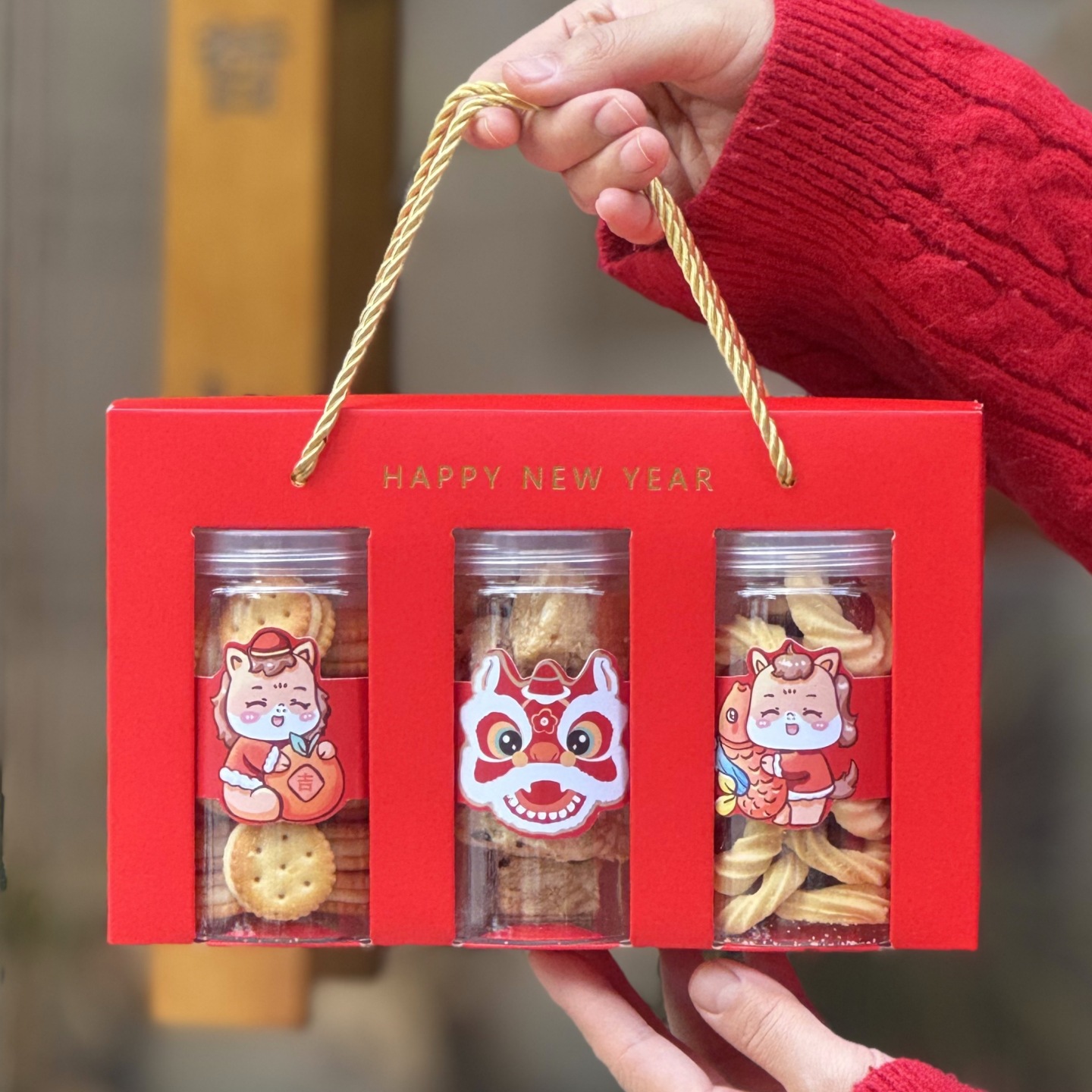 2026新年饼干牛轧糖雪花酥手提盒礼盒红色创意马年糖果盒西点心盒