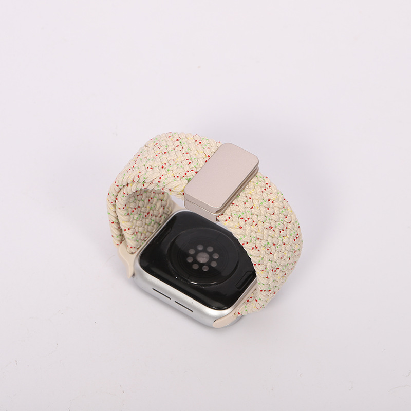 The new Apple Watch strap is a fashionable one-piece magnetic clasp nylon woven iwatch strap Application Scenario