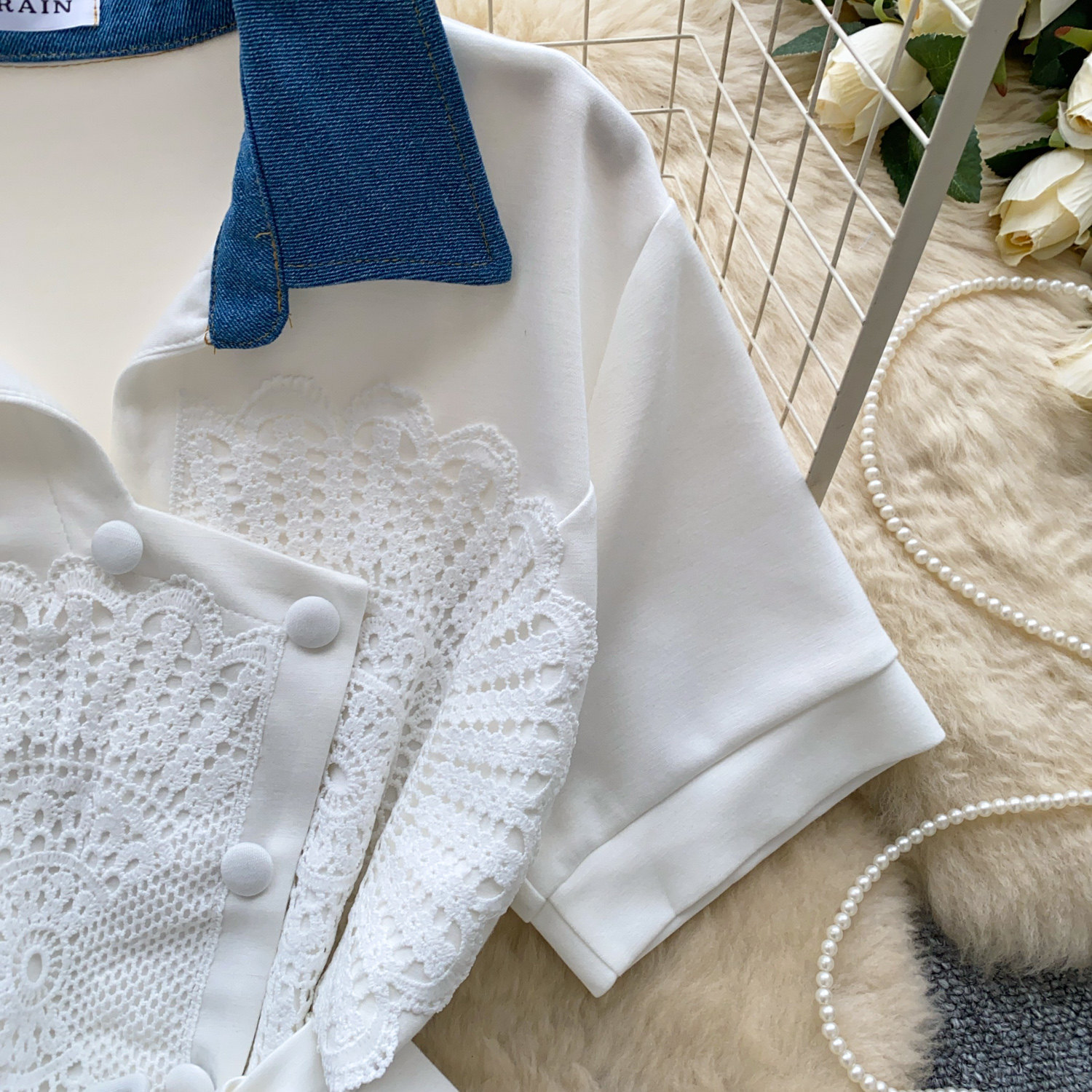 Women's Clothing Women's Style Loose Breathable Shirt Peter Pan Collar Lace Patchwork Design Short Sleeved Waist Cinching Top For Commuting_ecoleips.com