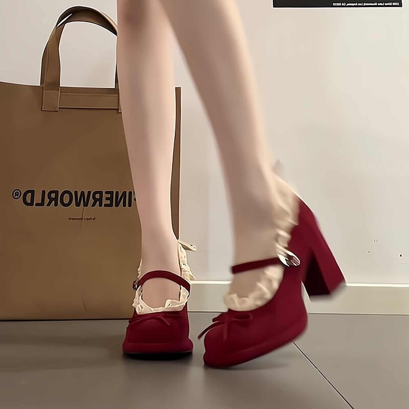 French-style retro, stunning chunky high-heeled shoes for women, 2026 spring new collection, perfect with dresses, thick-soled Mary Jane flats, slip-on style French-style retro, stunning chunky high-heeled shoes for women, 2026 spring new collection, perfect with dresses, thick-soled Mary Jane flats, slip-on style