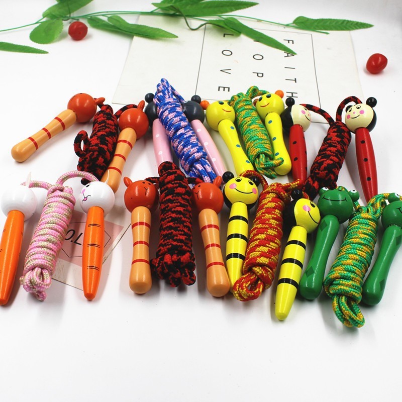 Dibujos animados lindo animal pequeño saltar cuerda de madera nylon color saltar cuerda para estudiantes entretenimiento fitness deportes saltar cuerda al por mayor