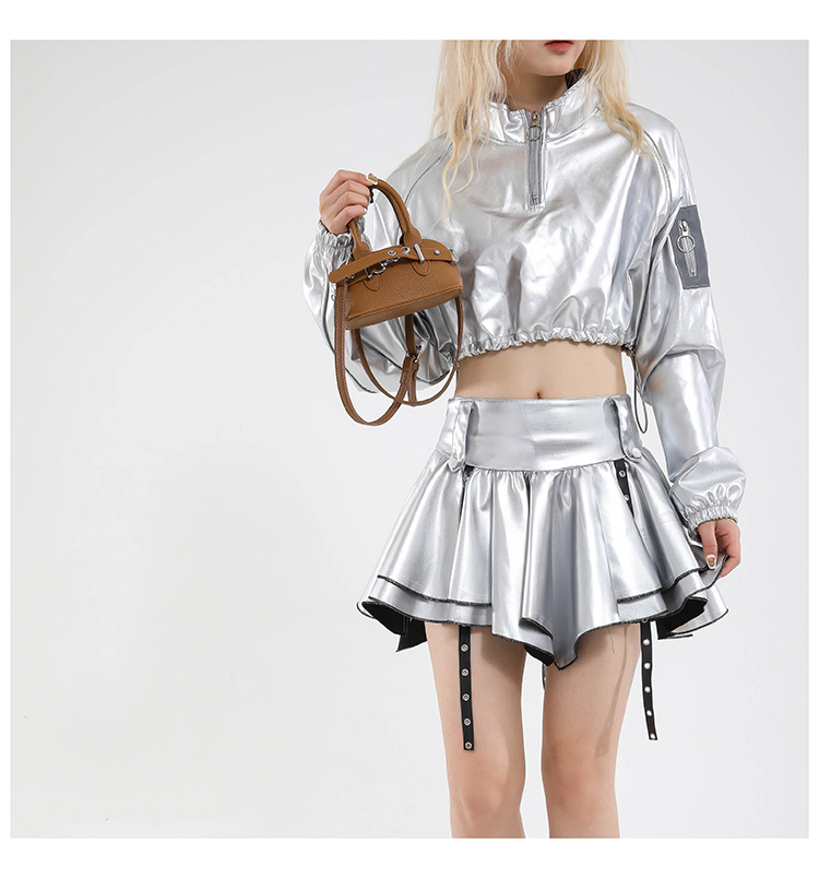 A simple and individual hand-held shell bag, a new Spring/Summer 2025 niche fashion casual shoulder bag, a trendy and stylish crossbody bag undefined