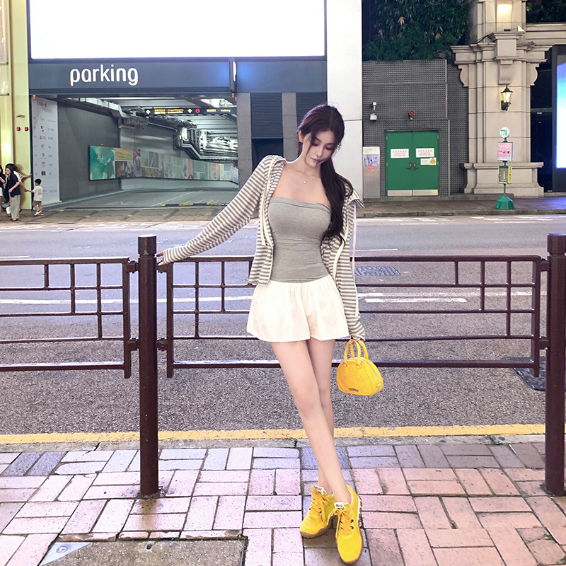 Han Yujia m1u25 ショーコントラストカラーステッチニットチューブトップスカート内蔵胸パッドとランタンレギンス|undefined