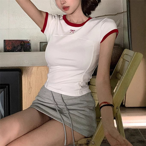Bow-knot Embroidery Short-Sleeve T-Shirt for Women: Summer Sweet & Spicy Style, Slimming Fit with Bold Color-Blocked Hemlines—Chic Instagram-Worthy Top