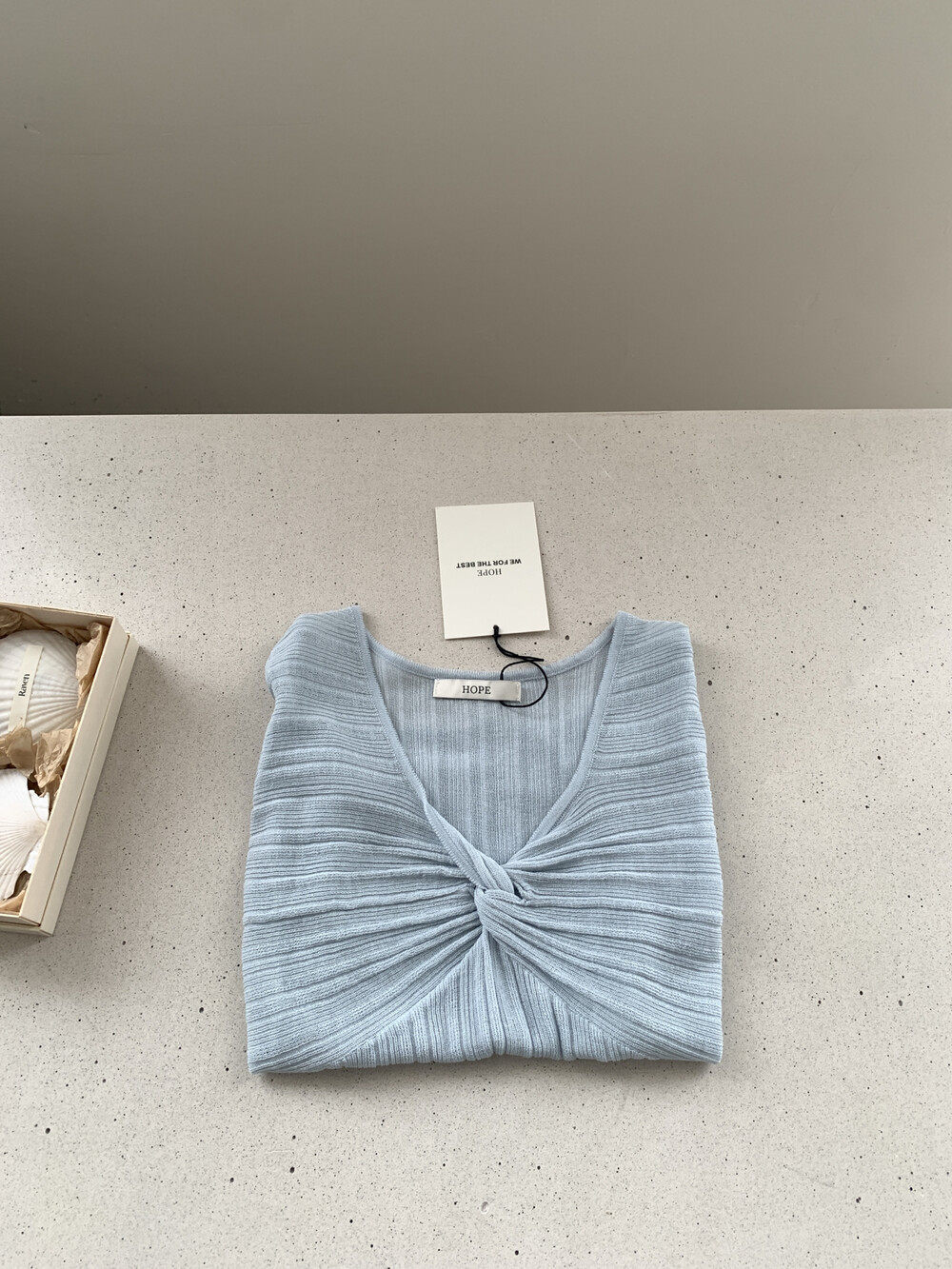 Áo thun nữ tay ngắn cổ V xoắn nút phong cách Pháp, chất liệu linen mềm mại — xanh đậm, Xanh nước biển, hồng nhạt, bạc hà xanh chi tiết 16