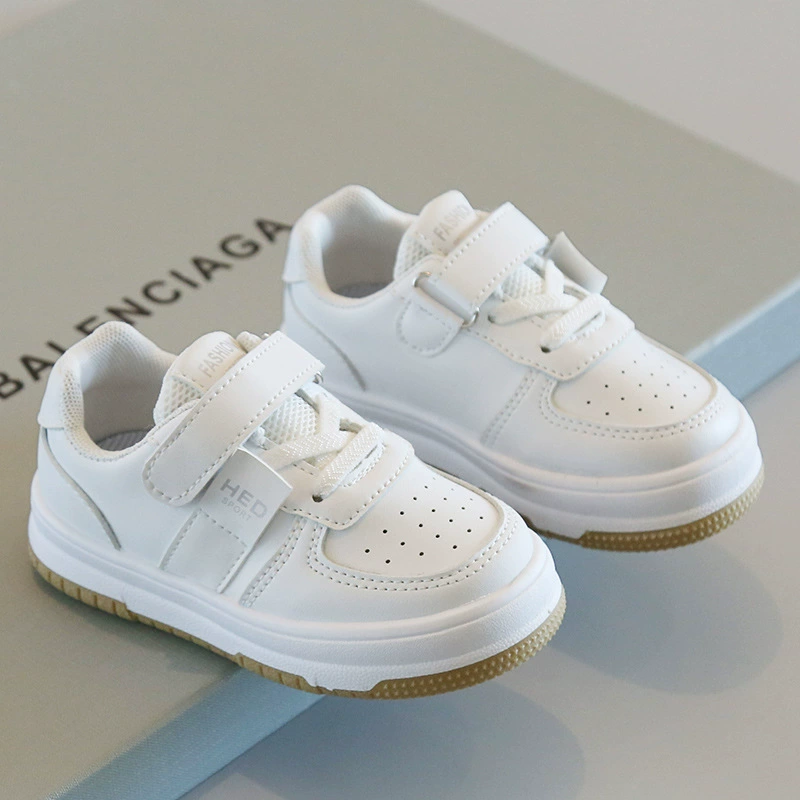 Детские белые туфли весна-осень 2025, спортивная обувь для девочек, нескользящие легкие кроссовки для мальчиков, мягкая подошва, повседневная обувь для малышей