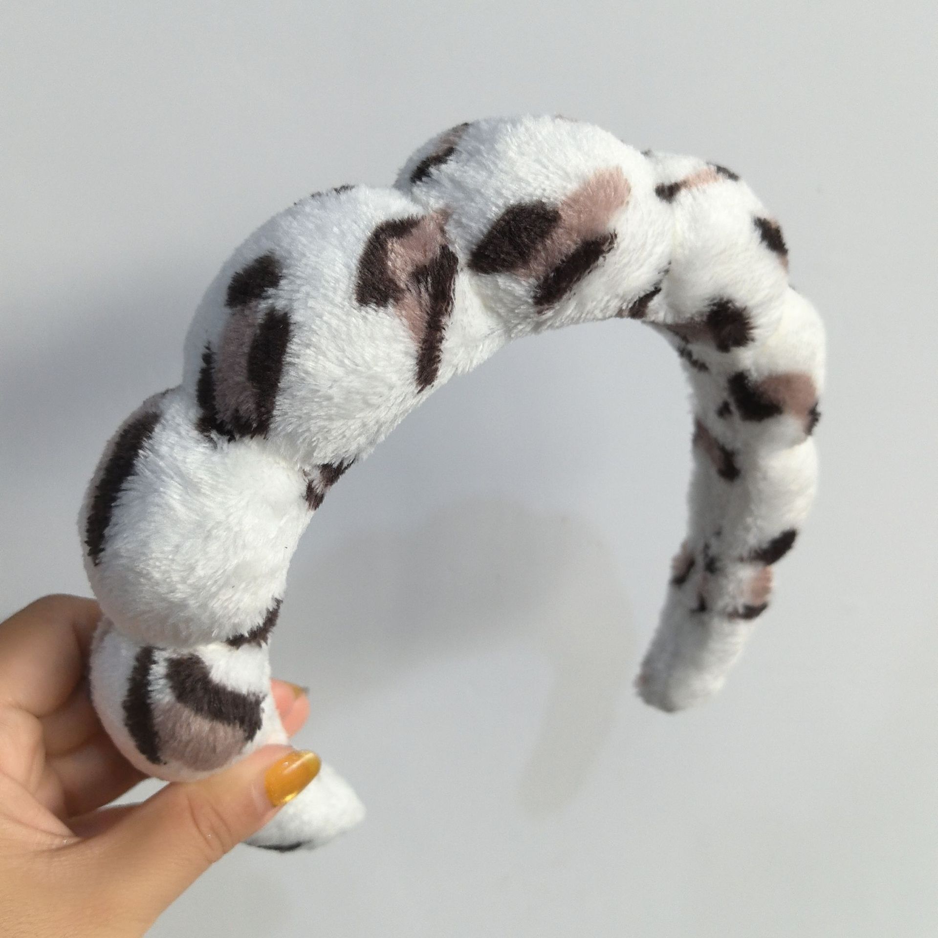Diadema de Esponja tipo Nube de Tela para Lavado de Cara