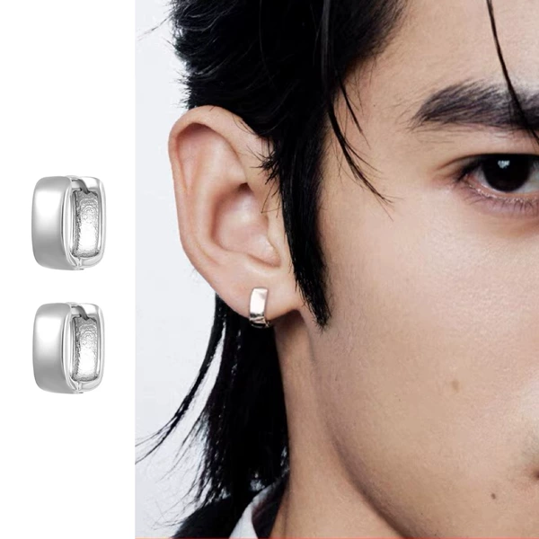 C440 pair of ear buckles