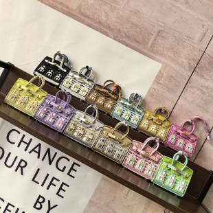 New Fashion Mini Window Small House Platinum Bag Pendant Cute Bag Hanging Headset Lipstick Bag Car Key Bag