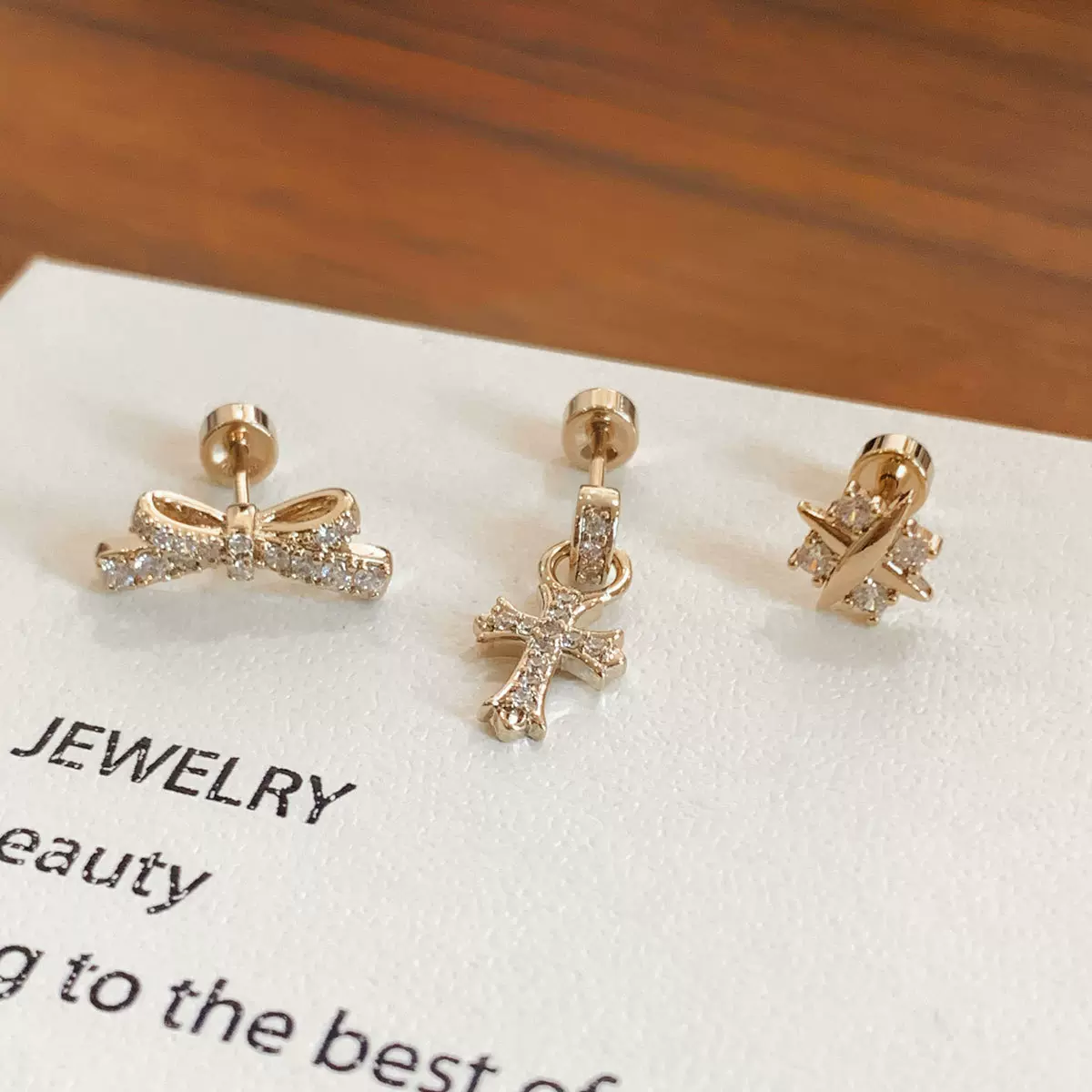 316L医用钛钢克罗芯十字架耳骨钉新款浅咖金简约百搭养耳洞耳钉