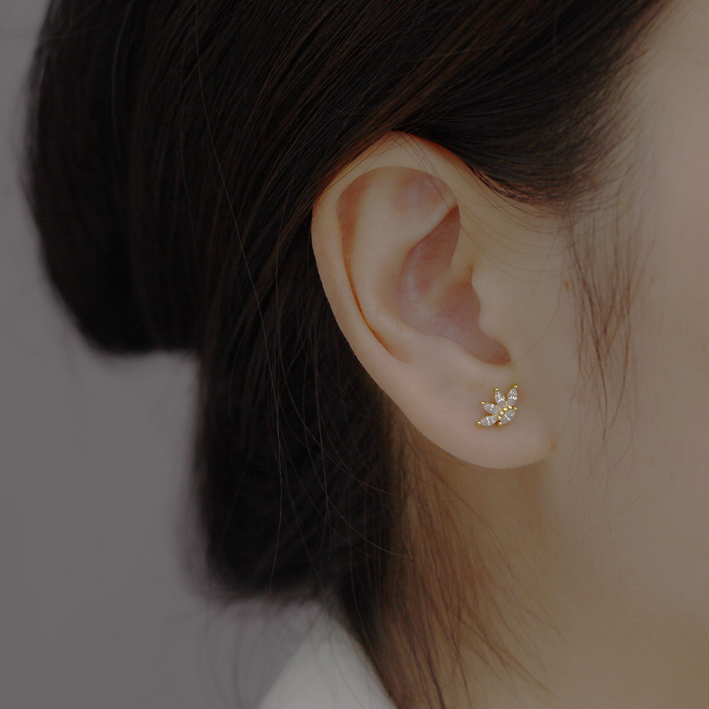 18K Real Gold Plated, Platinum Plated Plating Material Zircon Inlay Material 1 Pair Silver Geometric Zircon Electroplating 18K Real Gold Plated Platinum Plated Earrings Ear Studs